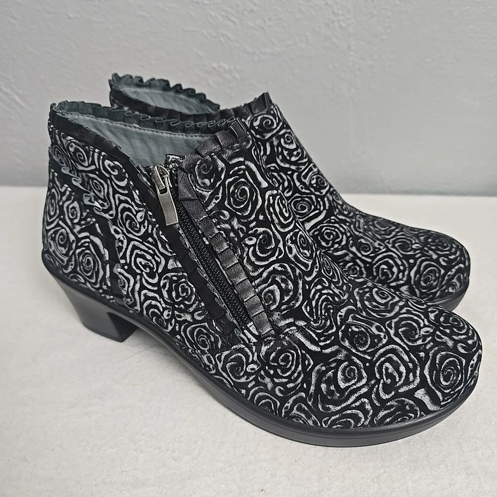 Alegria Womens Hannah Peony Spray‎ Ankle Boots Black Floral EU 40 US 9.5 Artsy